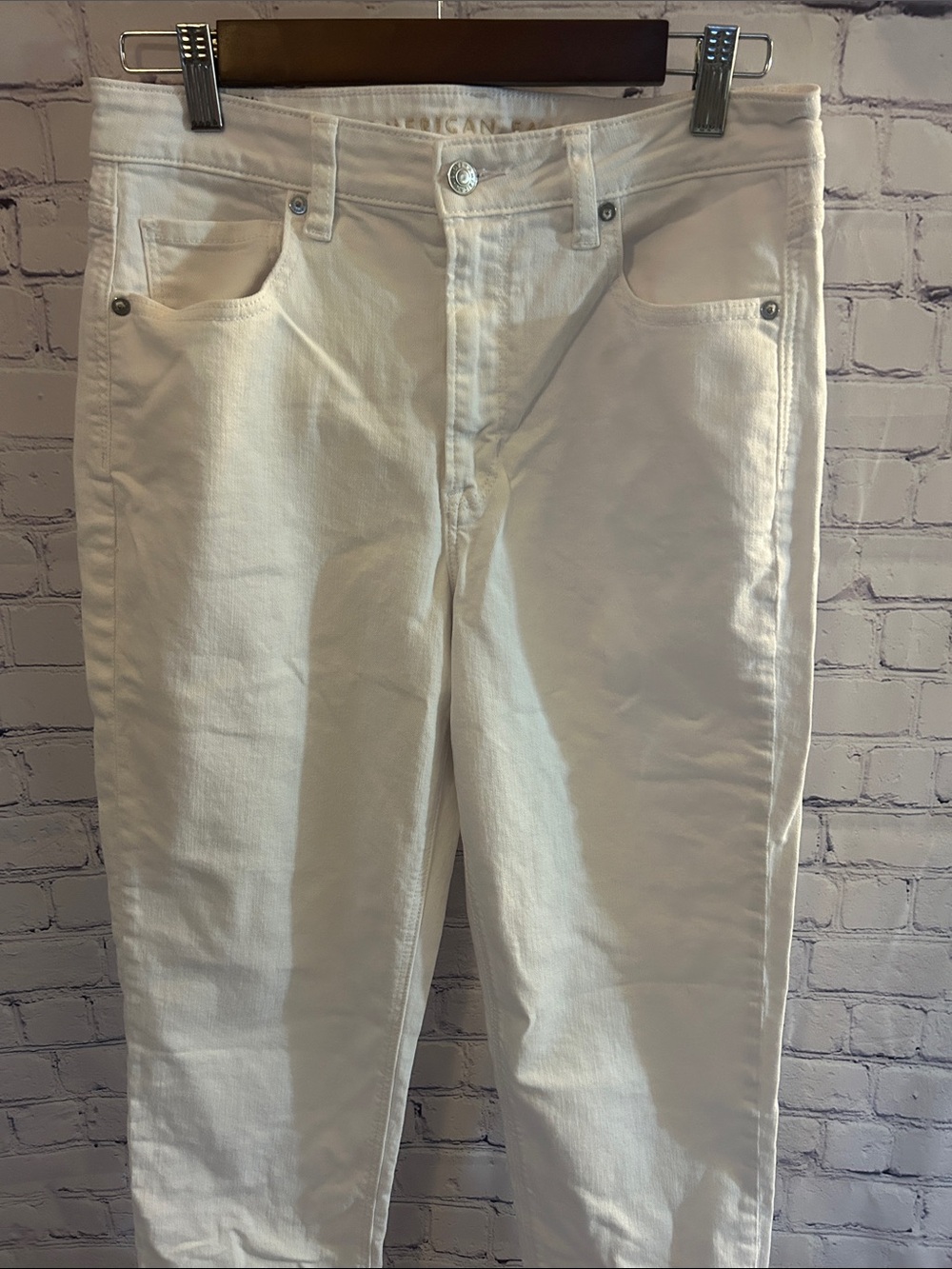 American Eagle Outfitters Women’s White Stretch Mom Jeans Size 8 LONG